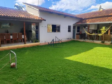 Casa com 3 Quartos à venda, 230m² no Jardim Mont Serrat, Aparecida de Goiânia