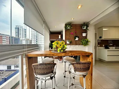 Apartamento com 4 Quartos à venda, 224m² no Gonzaga, Santos