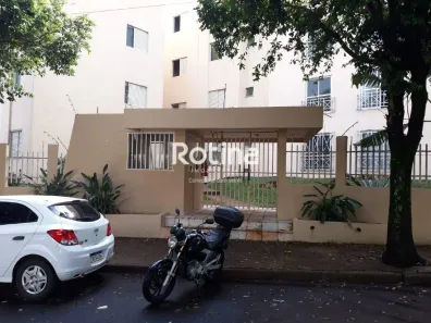 Apartamento com 2 Quartos para alugar, 70m² no Umuarama, Uberlândia