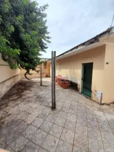 Casa com 2 Quartos à venda, 81m² no Jardim São Domingos, Americana