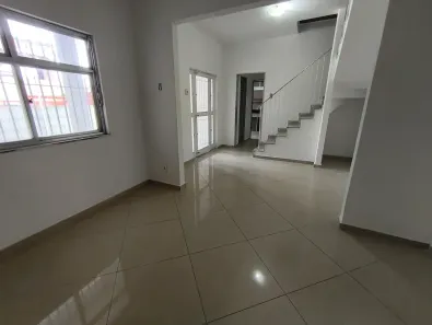 Casa com 3 Quartos à venda, 120m² no Brás de Pina, Rio de Janeiro