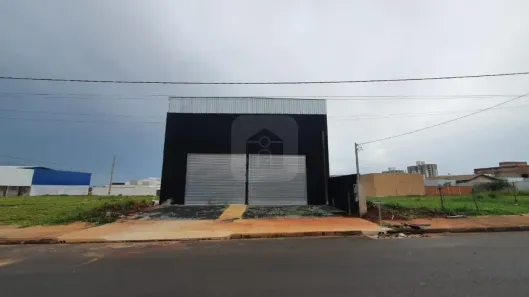 Galpão/Depósito/Armazém para alugar, 220m² no Laranjeiras, Uberlândia
