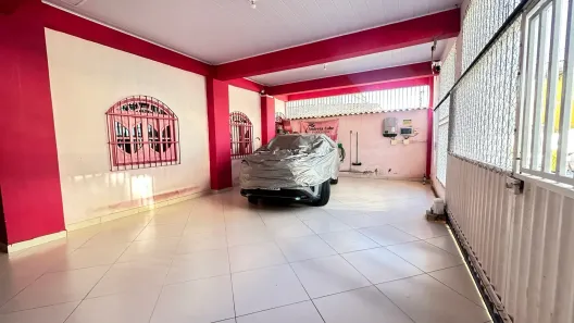 Casa com 4 Quartos à venda, 240m² no Feu Rosa, Serra