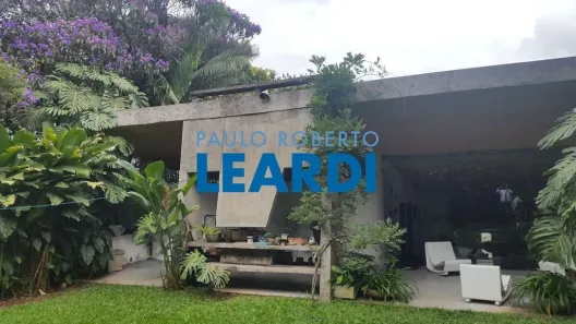 Casa com 3 Quartos à venda, 273m² no Jardim Morumbi, São Paulo