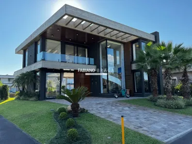 Casa de Condomínio com 5 Quartos à venda, 350m² no XANGRI-LÁ, Xangri-lá