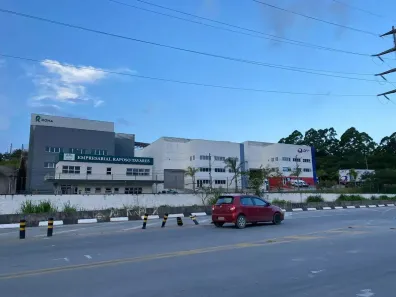 Galpão/Depósito/Armazém com 4 Quartos para alugar, 1185m² no Centro, Vargem Grande Paulista