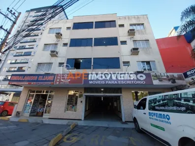 Apartamento com 3 Quartos para alugar, 162m² no Centro, Criciúma