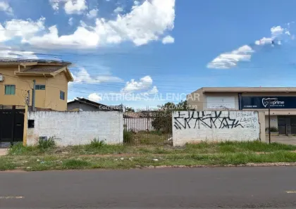 Lote/Terreno para alugar, 304m² no Jardim São Lourenço, Campo Grande