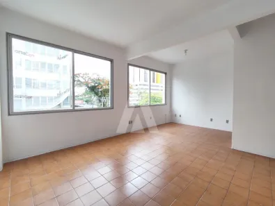 Ponto Comercial para alugar, 52m² no Centro, Joinville