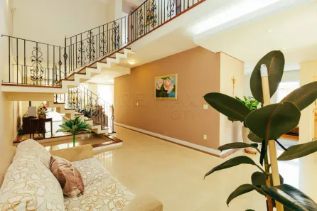 Sobrado com 4 Quartos à venda, 323m² no Vila Arens II, Jundiaí