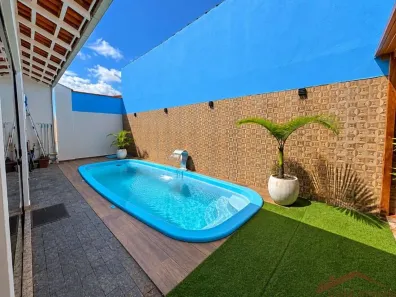 Casa com 3 Quartos à venda, 161m² no Espinheiros, Joinville