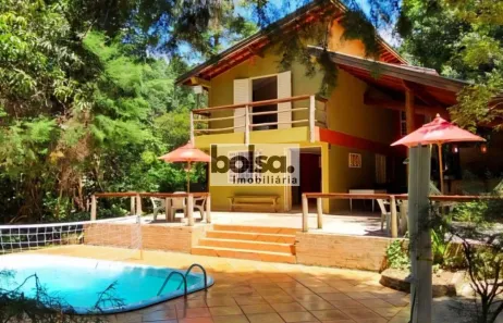 Fazenda/Sítio com 3 Quartos à venda, 160m² no Centro, Agudos