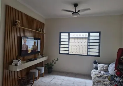 Casa com 4 Quartos à venda, 250m² no São José, Franca