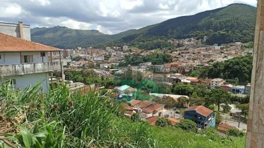 Lote/Terreno à venda, 358m² no Bem Bastos, Poços de Caldas