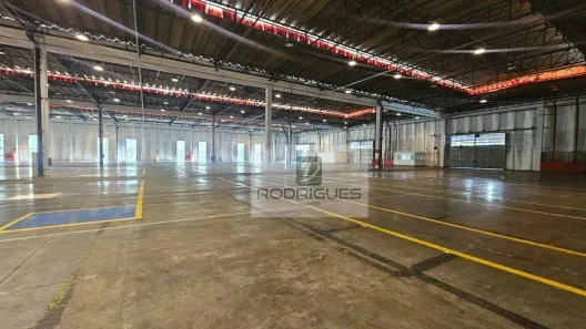 Galpão/Depósito/Armazém para alugar, 4000m² no Demarchi, São Bernardo do Campo