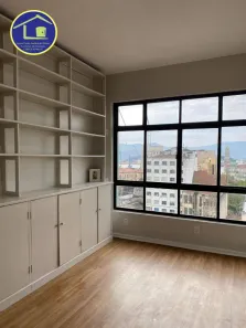 Sala Comercial para alugar, 65m² no Centro, Santos