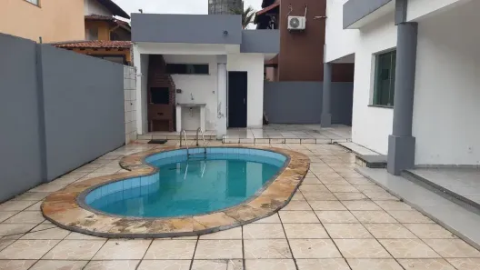 Casa de Condomínio com 4 Quartos para alugar, 330m² no Castanheira, Belém