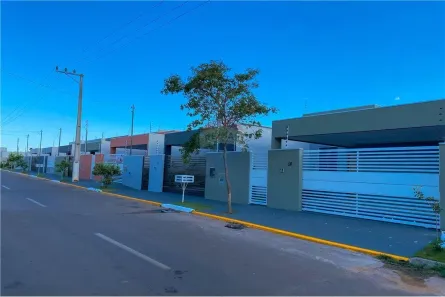 Casa de Condomínio com 3 Quartos à venda, 155m² no Alto Coité, Poxoréu