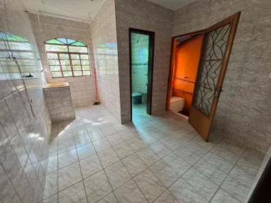Casa com 2 Quartos para alugar, 60m² no Santo André, Belo Horizonte