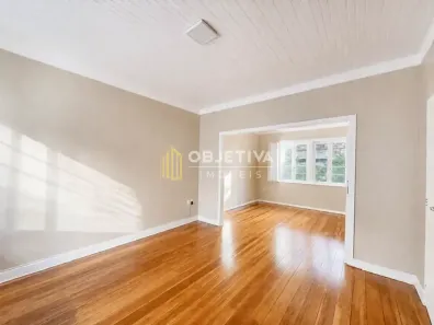 Casa com 3 Quartos para alugar, 175m² no Santana, Porto Alegre