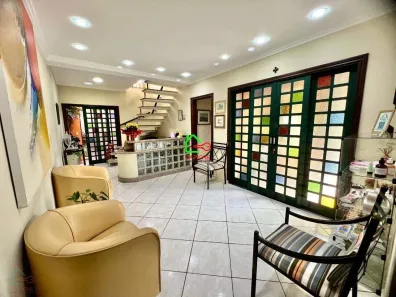 Imóvel Comercial com 3 Quartos à venda, 241m² no Centro, Vinhedo
