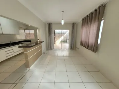 Casa de Condomínio com 3 Quartos à venda, 71m² no Jardim Holanda, Uberlândia
