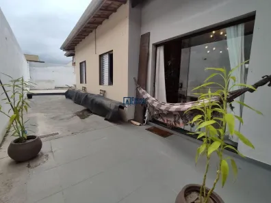 Casa com 3 Quartos à venda, 150m² no Balneário Recanto do Sol, Caraguatatuba