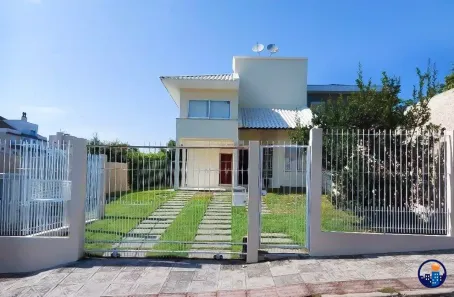 Casa com 5 Quartos para alugar, 174m² no Coqueiros, Florianópolis