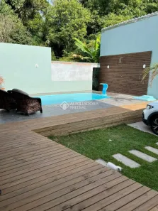 Casa com 4 Quartos à venda, 180m² no Rio Tavares, Florianópolis
