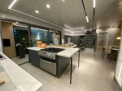 Apartamento com 3 Quartos à venda, 161m² no Zona 03, Maringá