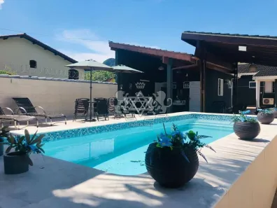 Casa com 5 Quartos à venda, 180m² no Jardim Casa Branca, Caraguatatuba