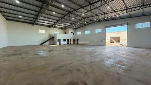 Galpão/Depósito/Armazém para alugar, 100m² no Parque das Laranjeiras, Uberaba