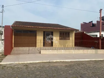 Casa com 2 Quartos à venda, 115m² no Tancredo Neves, Santa Maria