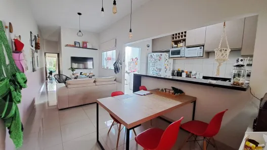 Casa com 2 Quartos à venda, 86m² no Novo Mundo, Uberlândia