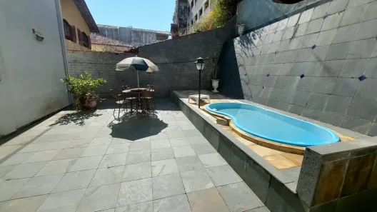 Casa com 5 Quartos à venda, 236m² no Cascatinha, Juiz de Fora