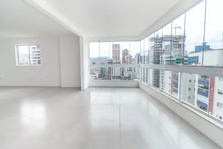 Apartamento com 3 Quartos à venda, 158m² no Meia Praia, Itapema