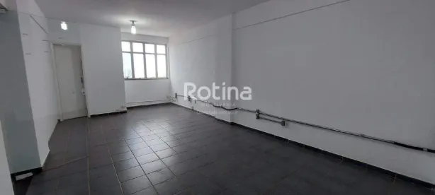 Sala Comercial para alugar, 400m² no Centro, Uberlândia