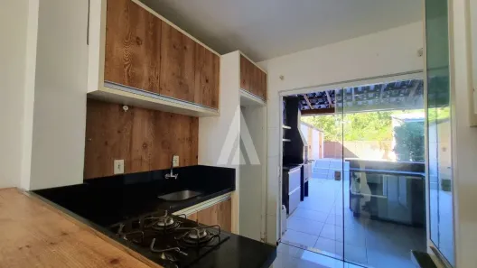 Sobrado com 2 Quartos à venda, 60m² no Santa Catarina, Joinville