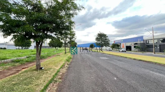 Lote/Terreno à venda, 242m² no Jardim Espanha, Maringá