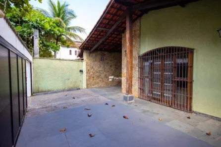Casa com 3 Quartos à venda, 144m² no Balneário Praia do Pernambuco, Guarujá