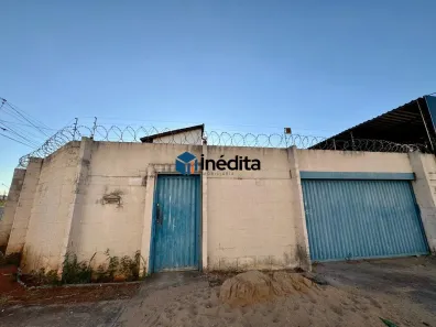Casa com 6 Quartos para alugar, 264m² no Vila Rosa, Goiânia