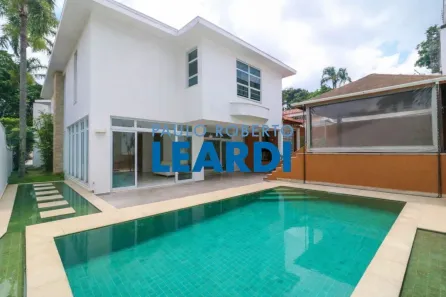 Casa com 4 Quartos para alugar, 745m² no Jardim Guedala, São Paulo