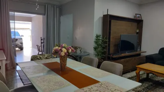 Casa com 3 Quartos à venda, 163m² no Setor Castelo Branco, Goiânia