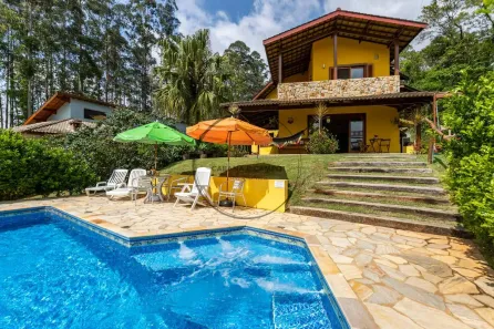 Fazenda/Sítio com 4 Quartos à venda, 370m² no Jardim Estância Brasil, Atibaia