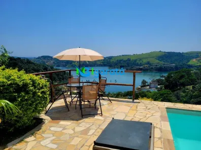 Fazenda/Sítio com 4 Quartos à venda, 241m² no Centro, Igaratá