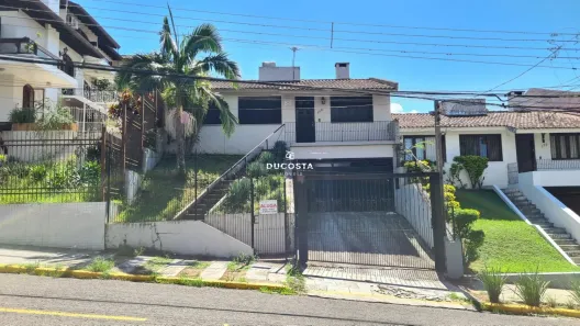 Casa com 3 Quartos à venda, 199m² no Nossa Senhora de Lourdes, Santa Maria