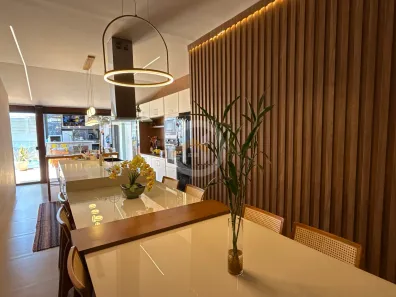 Casa com 5 Quartos à venda, 270m² no Jardim Helvécia, Aparecida de Goiânia