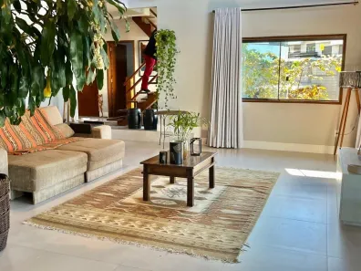 Casa com 3 Quartos à venda, 215m² no Campeche, Florianópolis