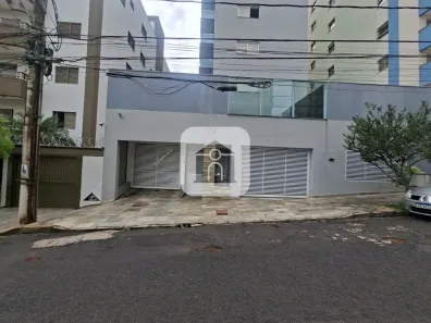 Apartamento com 3 Quartos para alugar, 109m² no Saraiva, Uberlândia