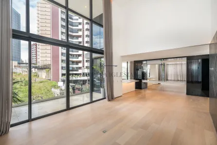 Apartamento com 3 Quartos à venda, 223m² no Cabral, Curitiba